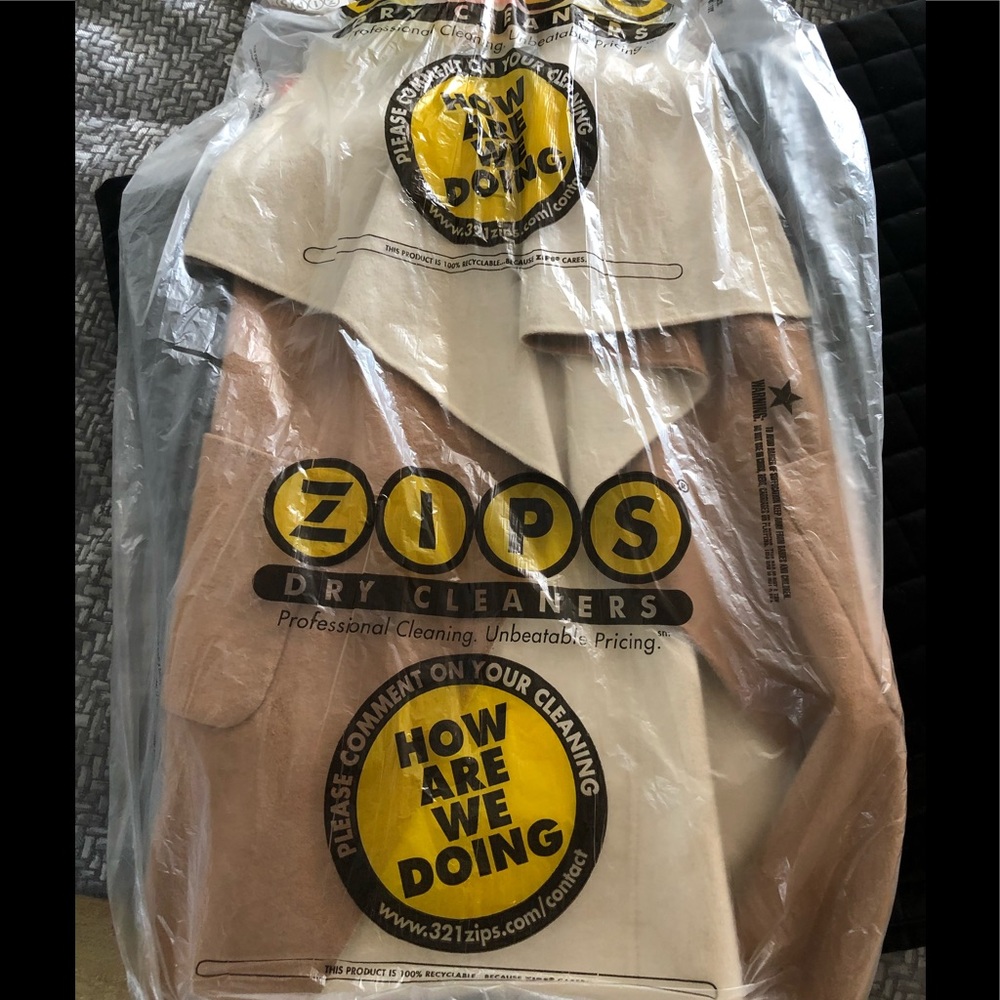 BCBG Max Azaria Reversible Long Wool Vest/Coat - Picture 4 of 6